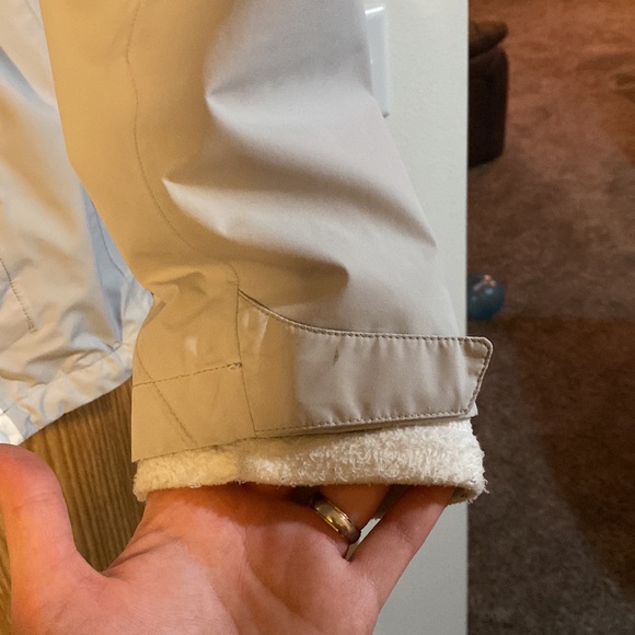 Gray & White Jacket - The North Face - Picture 8 of 16